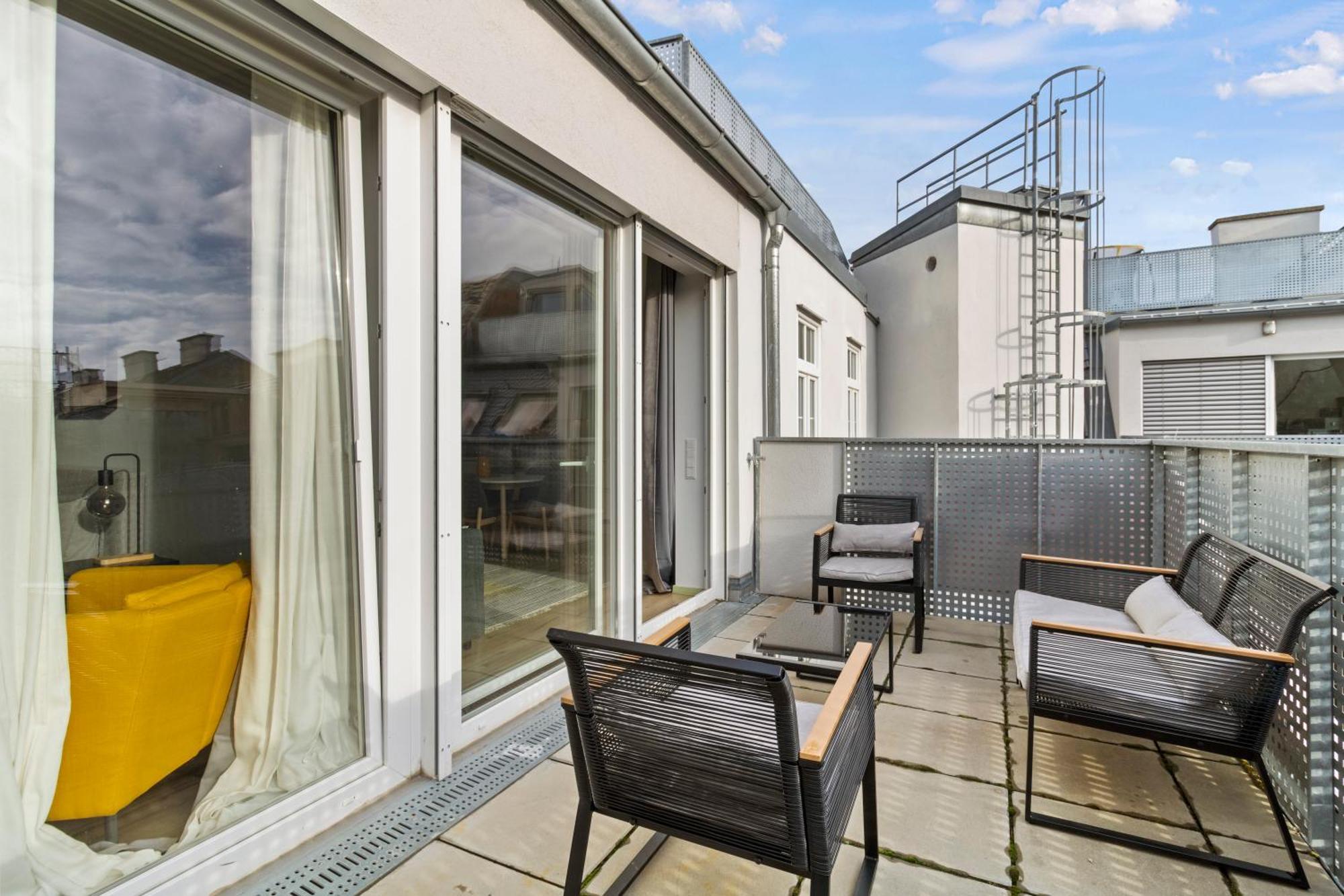 Terrace - 75 M² - Near Wiener Stadthalle Exterior photo